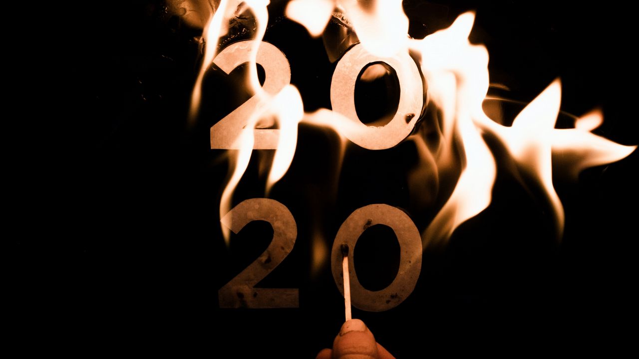 Обои 2020, год, огонь, пламя, гореть