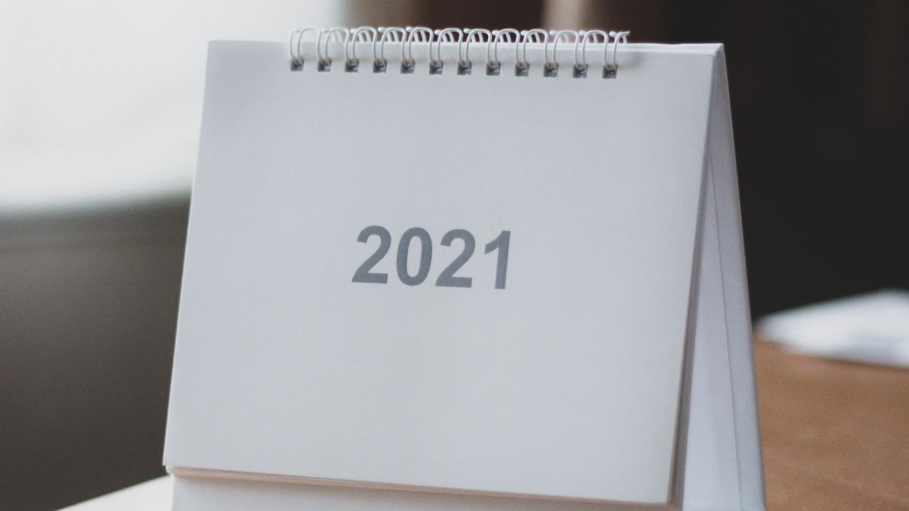 Обои 2021, год, календарь