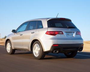 Превью обои acura, rdx, серебряный металлик, джип, вид сзади, акура, авто, скорость, стиль, дорога