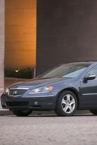 Превью обои acura, rl, 2004, синий, вид сбоку, стиль, акура, авто, здание, асфальт