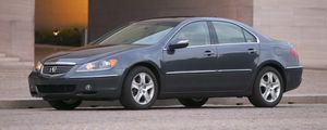 Превью обои acura, rl, 2004, синий, вид сбоку, стиль, акура, авто, здание, асфальт