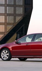 Превью обои acura, rl, 2008, красный, вид сбоку, стиль, акура, авто, здание, фонарь, асфальт