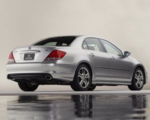 Превью обои acura, rl, a-spec, серебряный металлик, вид сзади, стиль, акура, авто, отражение, вода