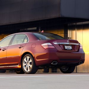 Превью обои acura, rl, красный, вид сбоку, стиль, акура, седан, авто, здание