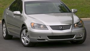 Превью обои acura, rl, серебряный металлик, вид спереди, акура, авто, трава