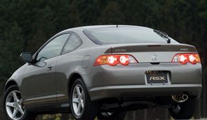 Превью обои acura, rsx, 2002, серый, вид сзади, стиль, акура, авто, деревья