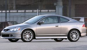 Превью обои acura, rsx, 2003, серый металлик, вид сбоку, стиль, авто, акура, здание, асфальт