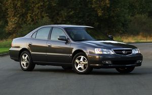 Превью обои acura, tl, 2002, черный, вид сбоку, стиль, авто, трава, деревья, асфальт