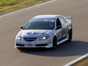 Превью обои acura, tl, 2004, белый, вид спереди, стиль, спорт, авто, акура, скорость, трава