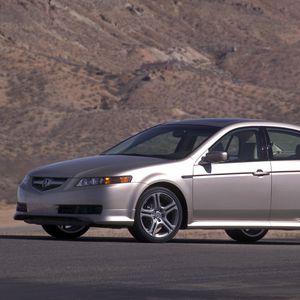 Превью обои acura, tl, 2004, серебряный металлик, вид сбоку, стиль, акура, авто, горы, асфальт