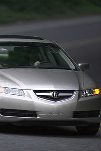 Превью обои acura, tl, 2004, серебряный металлик, вид спереди, стиль, авто, акура, асфальт