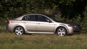 Превью обои acura, tl, 2004, серебряный металлик, вид сбоку, стиль, авто, акура, природа, деревья, трава