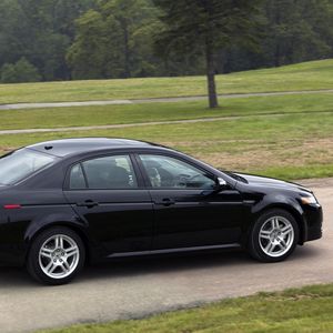 Превью обои acura, tl, 2007, черный, вид сбоку, стиль, авто, акура, деревья, трава, асфальт