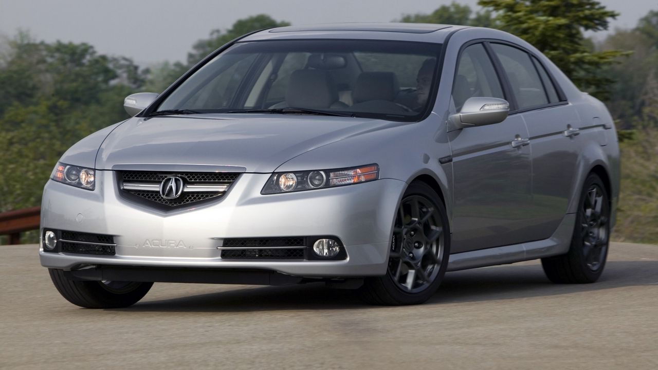 Обои acura, tl, 2007, серебряный металлик, вид спереди, стиль, авто, акура, природа, деревья, небо, асфальт