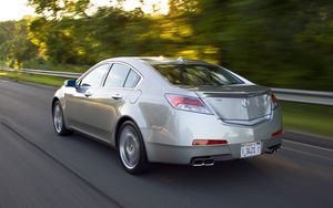 Превью обои acura, tl, 2008, серый металлик, вид сбоку, стиль, авто, акура, скорость, деревья, трасса