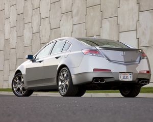 Превью обои acura, tl, 2008, серый металлик, вид сбоку, стиль, авто, акура, стена, трава, асфальт