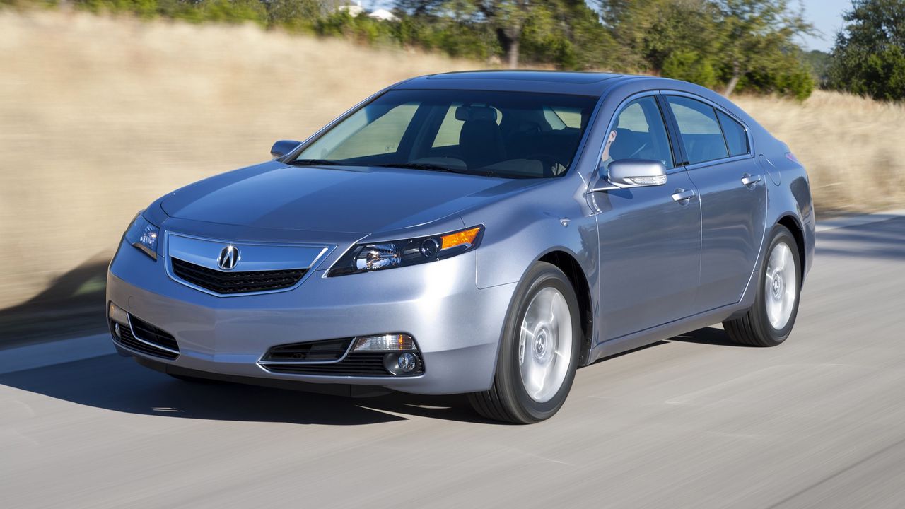 Обои acura, tl, 2011, серебряный металлик, вид спереди, стиль, авто, акура, скорость, природа, асфальт, деревья