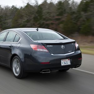 Превью обои acura, tl, 2011, черный, вид сзади, стиль, акура, авто, скорость, деревья, трава, асфальт