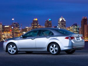 Превью обои acura, tsx, 2008, серебряный металлик, вид сбоку, стиль, авто, акура, небо, город, огни, асфальт