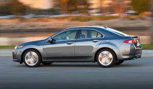 Превью обои acura, tsx, v6, 2009, серый металлик, вид сбоку, стиль, авто, скорость, дома, город