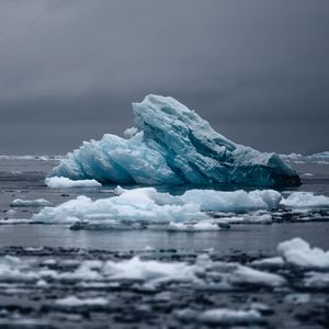 Превью обои айсберг, лед, вода, замерзший