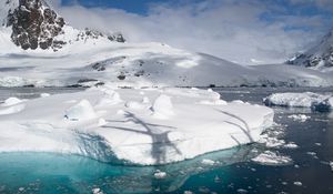 Превью обои айсберг, вода, лед, снег