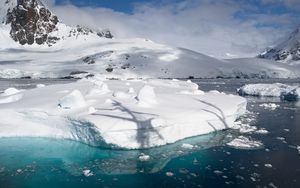 Превью обои айсберг, вода, лед, снег