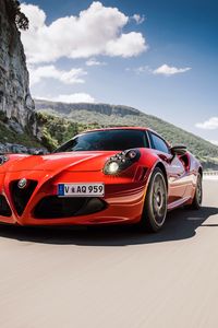 Превью обои alfa romeo, 4c, au-spec, красный, вид спереди