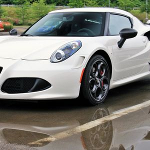 Превью обои alfa romeo 4c, белый, вид сбоку