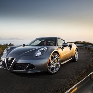 Превью обои alfa romeo, 4c, серебристый, вид сбоку