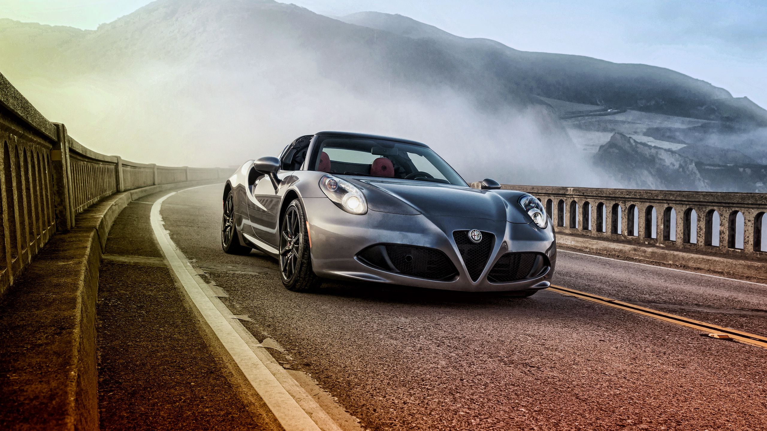 Alfa Romeo 4c вид сбоку