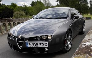 Превью обои alfa romeo, brera s, вид спереди, капот