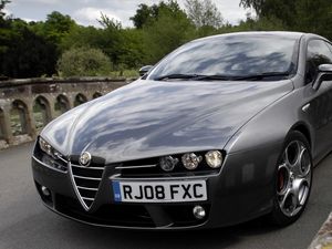 Превью обои alfa romeo, brera s, вид спереди, капот