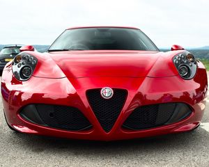 Превью обои alfa romeo, красный, вид спереди