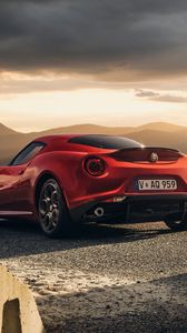 Превью обои alfa-romeo, 4c, launch edition, красный, вид сзади