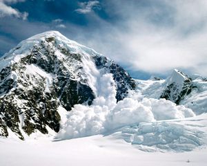 Превью обои аляска, горы, снег, лавина