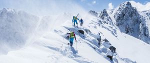 Превью обои альпинисты, горы, высота, склон, подъем, снег, крутой, экстремальный