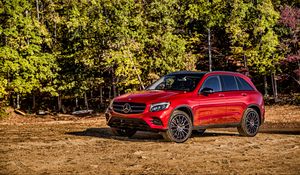 Превью обои amg, mercedes-benz, glk-class, x2536, красный, вид сбоку