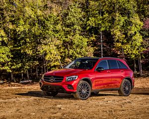 Превью обои amg, mercedes-benz, glk-class, x2536, красный, вид сбоку