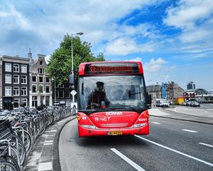 Превью обои амстердам, автобус, город