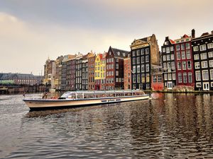 Превью обои амстердам, столица, нидерланды, река, здания, город