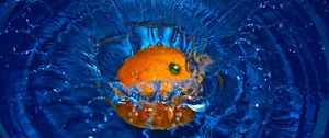 Превью обои апельсин, брызги, вода, фрукт, цитрус