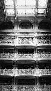 Превью обои архитектура, балконы, колонны, чб