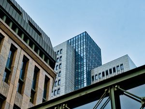Превью обои архитектура, город, здания, небоскребы, мост, стекло