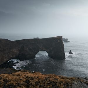 Превью обои арка, скалы, утес, море, трава