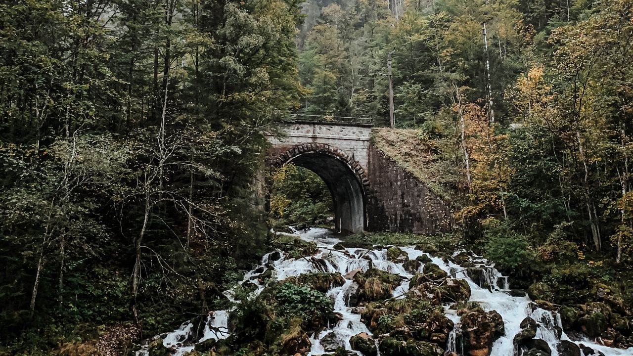 Обои арка, водопад, скалы, камни, деревья