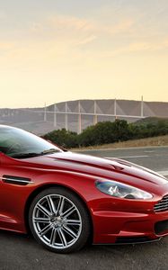 Превью обои астон мартин, 2008, красный, вид сбоку, спорт, aston martin, dbs, горы