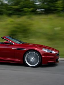 Превью обои астон мартин, 2009, красный, вид сбоку, авто, aston martin, dbs, скорость, природа