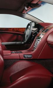 Превью обои aston martin, db9, 2004, красный, салон, интерьер, руль