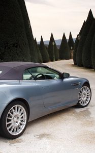 Превью обои aston martin, db9, 2004, голубой, вид сбоку, стиль, авто, природа